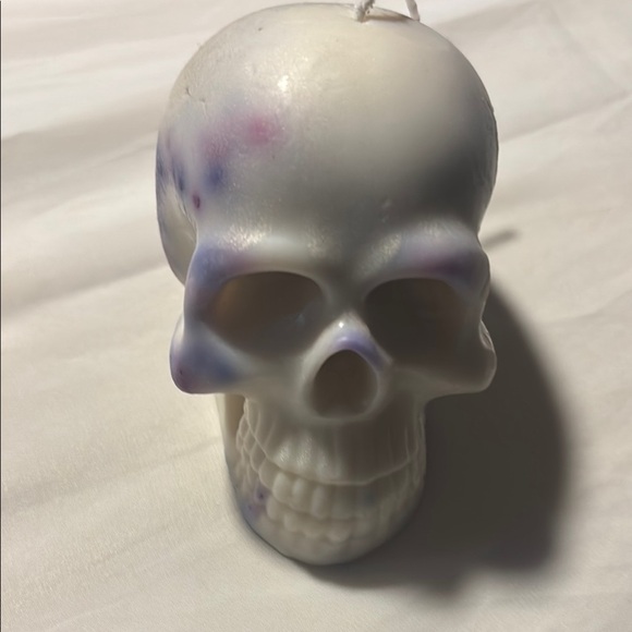 Handmade Other - Unique Skull Candle with White and Purple Hues
